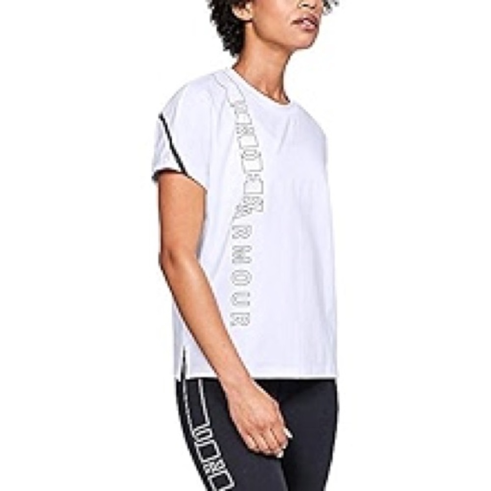 Under Armour Women's Lighter Longer Short Sleeve Large NWT